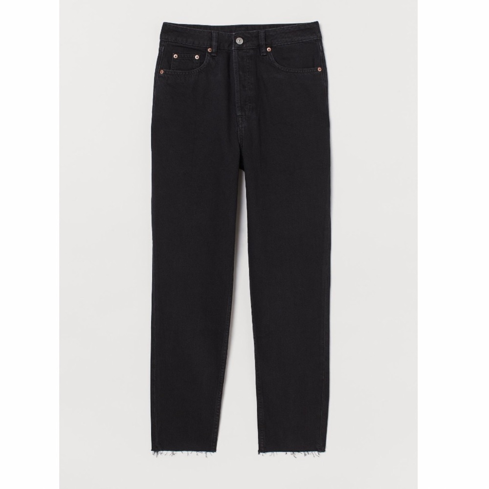 Raw Hem Cropped Black jeans